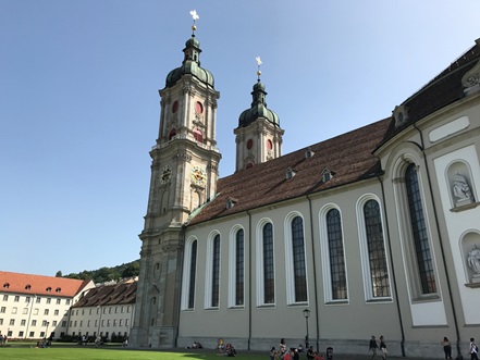 中世の文化と知識が集結された、世界遺産ザンクトガレン修道院 ミキ